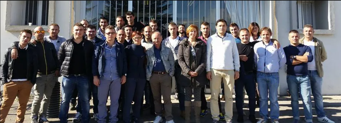 Il team LOEN Trasporti durante l'espansione nelle nuove sedi di Toscana, Emilia-Romagna e Liguria